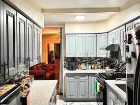 3264 Middletown Rd in Bronx, NY - Building Photo