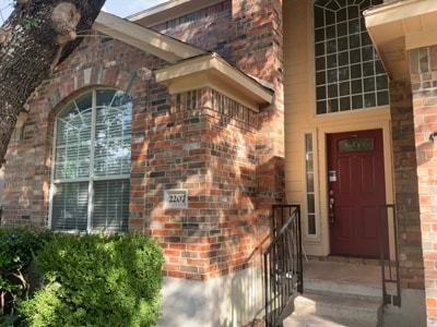 property at 2207 Southeastern Trl
