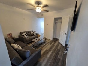 536 R Ave in National City, CA - Building Photo - Building Photo