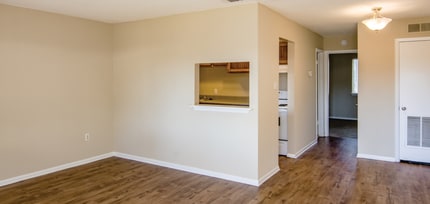 Westgate in Ocean Springs, MS - Foto de edificio - Building Photo