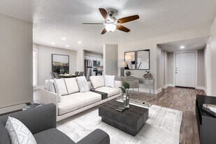 Bellevue at Spring Creek in Plano, TX - Building Photo