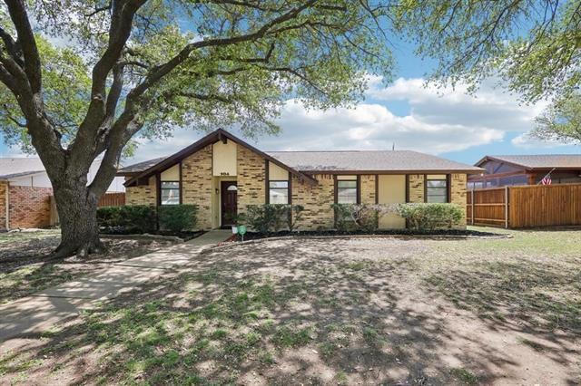 property at 904 Middle Cove Dr