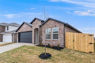 138 S Maroon Ave in Fayetteville, AR - Building Photo - Building Photo