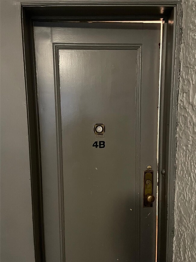 property at 10 Wright Pl