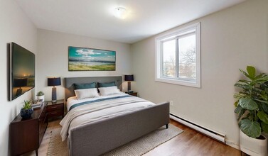 Christina Apartments in Sarnia, ON - Foto de edificio - Building Photo