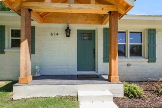 614 Holland Ct SW in Decatur, AL - Building Photo - Building Photo
