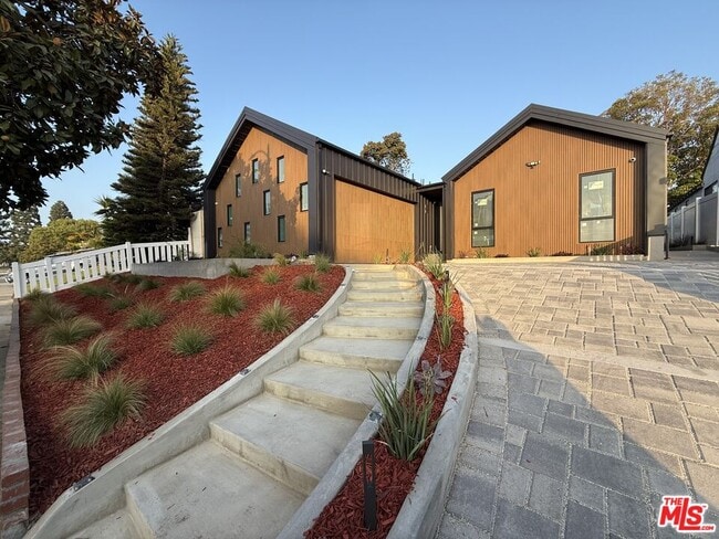 property at 8320 Loyola Blvd