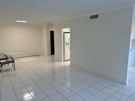 5800 SW 127th Ave in Miami, FL - Building Photo