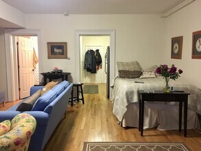 105 Beacon St, Unit 1A in Boston, MA - Foto de edificio - Building Photo