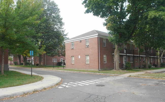 LAWRENCE in Lawrence, MA - Foto de edificio - Building Photo