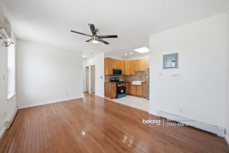 202 E 93rd St, Unit 3R in Brooklyn, NY - Foto de edificio - Building Photo