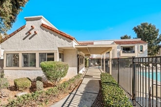 8460 New Salem St in San Diego, CA - Building Photo - Building Photo