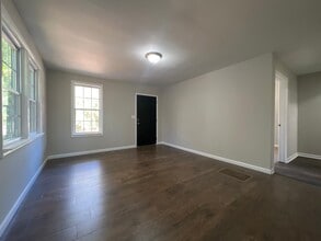 11 Miller St in Greenville, SC - Building Photo - Building Photo