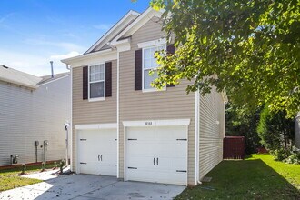 8533 Panglemont Drive in Charlotte, NC - Building Photo - Building Photo