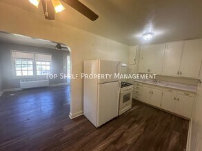 2303 E 9th St-Unit -1 in Des Moines, IA - Building Photo - Building Photo