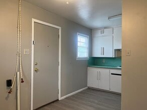 2411 E 30th St in Lubbock, TX - Building Photo - Building Photo