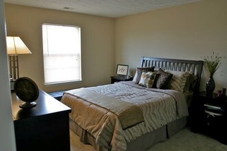 Hillside Court in Centerville, OH - Foto de edificio - Interior Photo