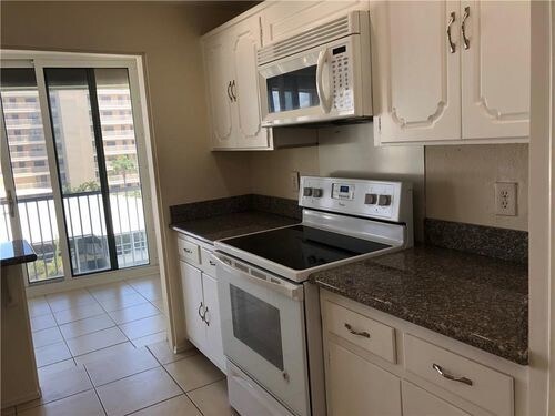 3101 NE 47th Ct-Unit -6J7 in Fort Lauderdale, FL - Building Photo - Building Photo