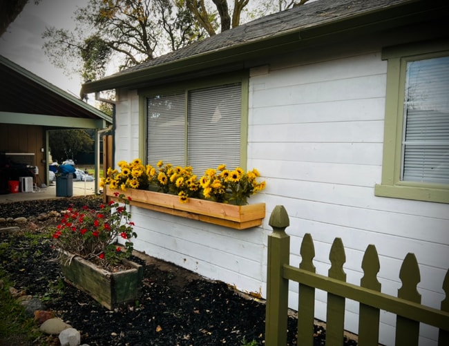 property at 657 Madrone Ave