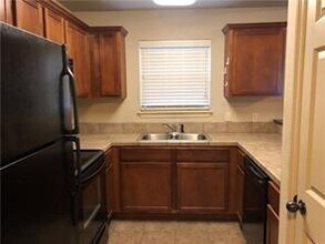 1790 N Chestnut Ave in Fayetteville, AR - Building Photo - Building Photo