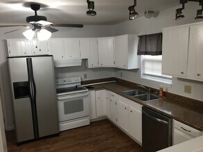 211 Ecton Rd in Winchester, KY - Building Photo - Building Photo
