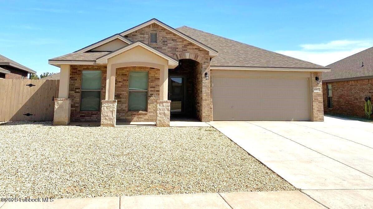 8807 Saratoga Ave in Lubbock, TX - Building Photo