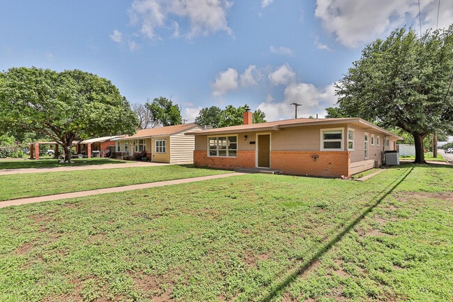 4319 40th St in Lubbock, TX - Building Photo - Building Photo