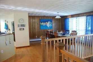 414 Middlebridge Rd in South Kingstown, RI - Building Photo - Building Photo