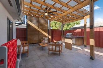 14517 SW 98th Terrace in Miami, FL - Building Photo - Building Photo