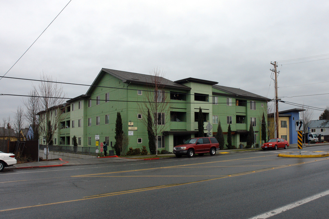 Villas De Mariposas North in Portland, OR - Building Photo