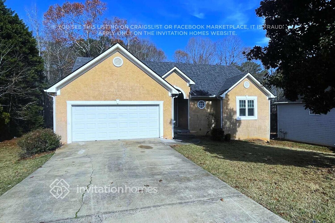 190 Butler Bridge Cir in Covington, GA - Foto de edificio
