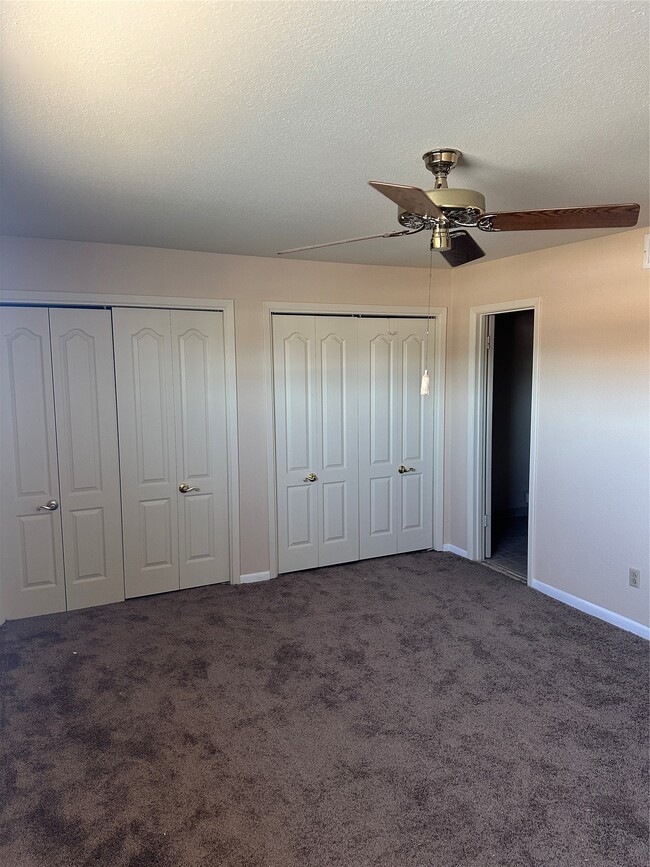 property at 2711 Briarhurst Dr
