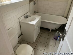 5 Barrows St in Boston, MA - Building Photo - Building Photo