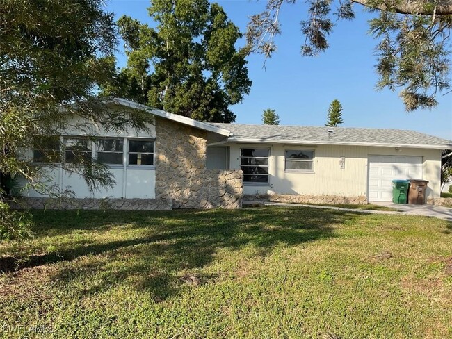 1616 SE 6th Ave in Cape Coral, FL - Building Photo - Building Photo