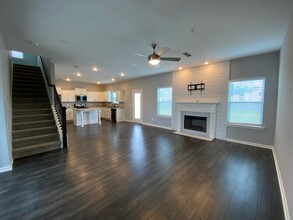 210 Windyhill St in Murfreesboro, TN - Building Photo - Building Photo