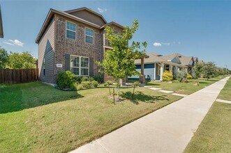 2848 Brittlebush Dr in Fort Worth, TX - Foto de edificio - Building Photo