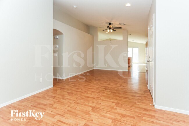 9037 Meisenheimer Ave in Las Vegas, NV - Foto de edificio - Building Photo