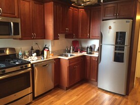 1029 Tremont St, Unit 3 Apartamentos