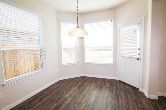 property at 29622 Clover Shore Dr