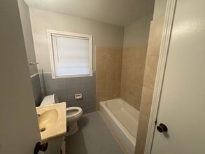 4344 Walnut Hill Dr in Memphis, TN - Foto de edificio - Building Photo