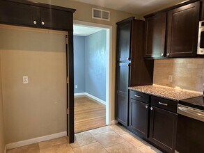 817 E Carroll Ln in Midwest City, OK - Building Photo - Building Photo