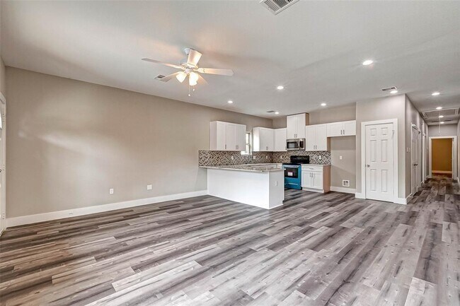 9317 Caddo Rd photo'