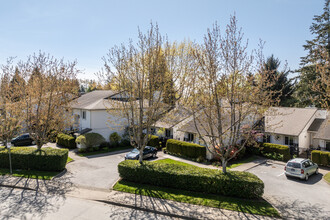 Ocean Park Village in White Rock, BC - Building Photo - Building Photo