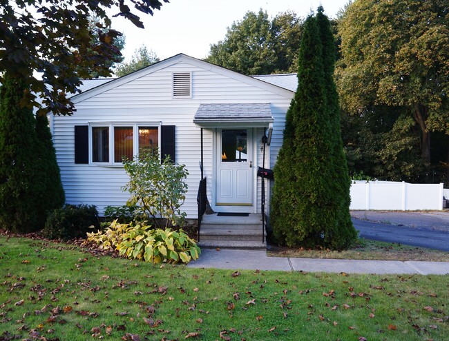 property at 4 Bonnette Dr