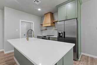 1603 Sam Houston St in Waco, TX - Building Photo - Building Photo