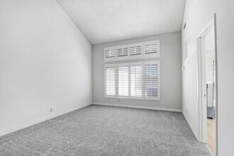11161 Delaware St in Rancho Cucamonga, CA - Building Photo - Building Photo