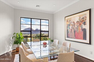 4455 E Moonlight Way in Paradise Valley, AZ - Building Photo - Building Photo