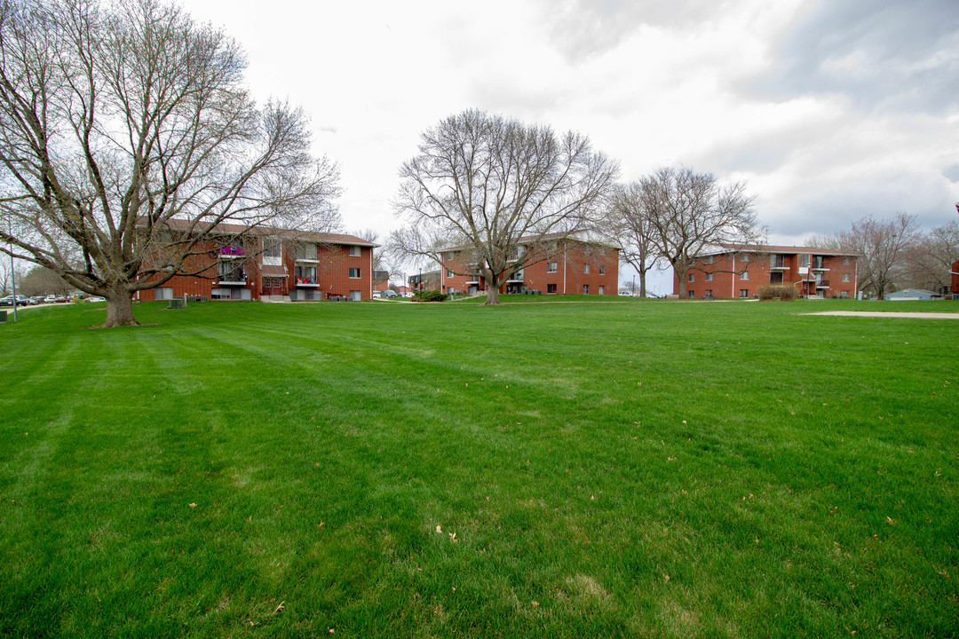 Meadow Village Apartments in Indianola, IA - Foto de edificio