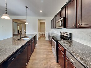 1347 Weatherbrook Cir in Lawrenceville, GA - Building Photo - Building Photo