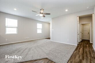 3927 Ivy Path in Converse, TX - Building Photo - Building Photo
